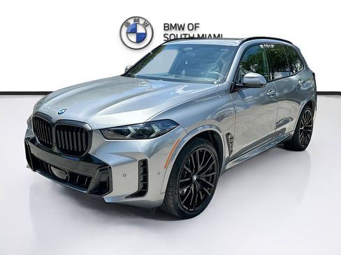 Certified 2024 BMW X5 sDrive40i w/ M Sport Package RWD image 3