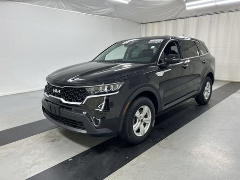 Certified 2023 Kia Sorento LX AWD/4WD image 5