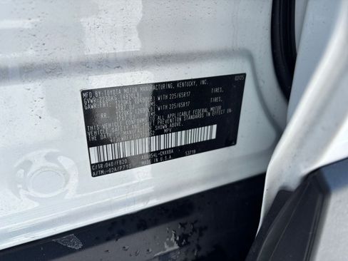 Used 2025 Toyota RAV4 LE image 29