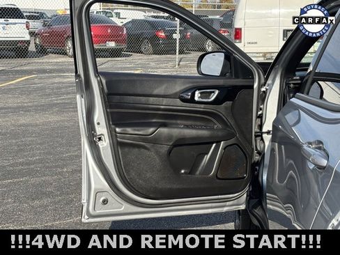 Used 2022 Jeep Compass Altitude w/ Convenience Group image 14