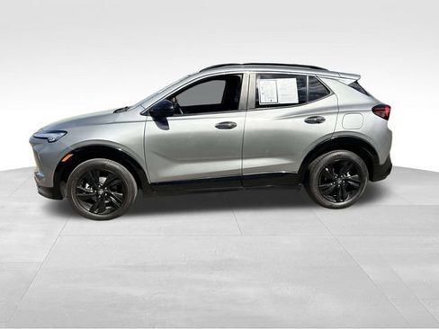 Used 2024 Buick Encore GX Sport Touring w/ Advanced Technology Package FWD image 2