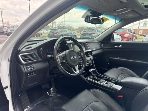 Used 2018 Kia Optima EX w/ Technology Package image 9
