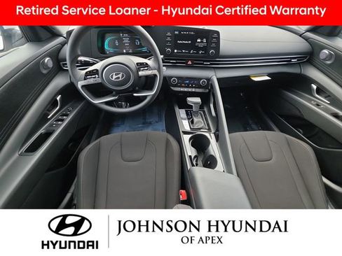 Certified 2025 Hyundai Elantra Blue image 18