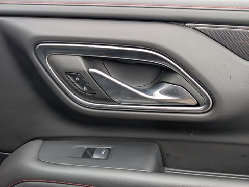 Used 2024 Chevrolet Suburban RST w/ Sport Performance Package image 25