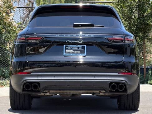 Certified 2023 Porsche Cayenne S AWD/4WD image 6