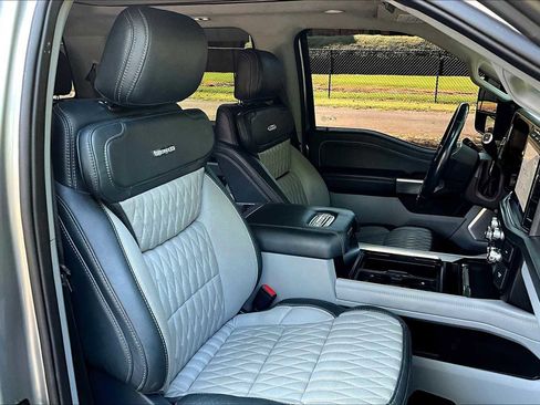 Used 2024 Ford F450 Limited image 16