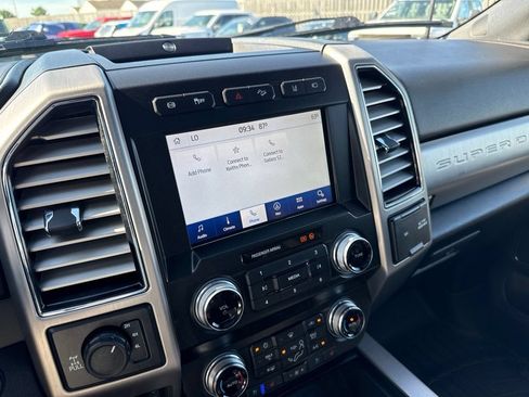 Used 2020 Ford F350 Platinum w/ FX4 Off-Road Package AWD/4WD image 22