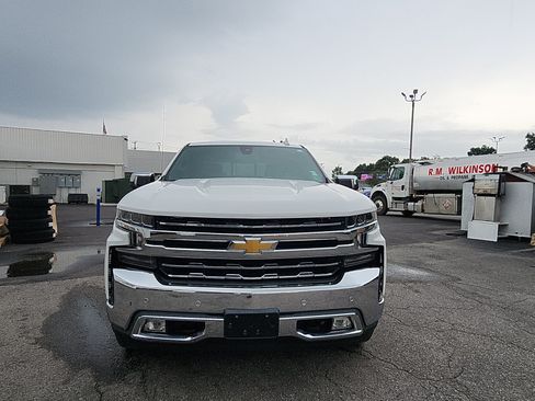 Used 2020 Chevrolet Silverado 1500 LTZ w/ LTZ Premium Package AWD/4WD image 8