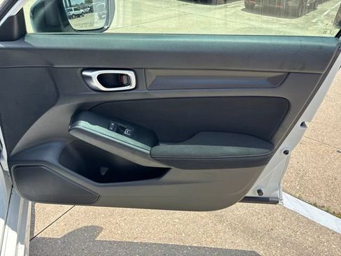Used 2023 Honda Civic Sport image 13