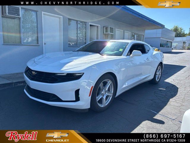 Used 2024 Chevrolet Camaro LT RWD image 1
