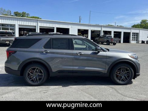 New 2026 Ford Explorer ST image 8