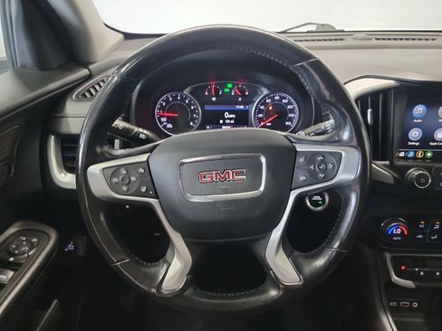 Used 2022 GMC Terrain SLT FWD image 17