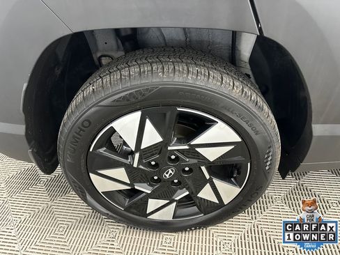 Certified 2025 Hyundai Kona SEL image 18