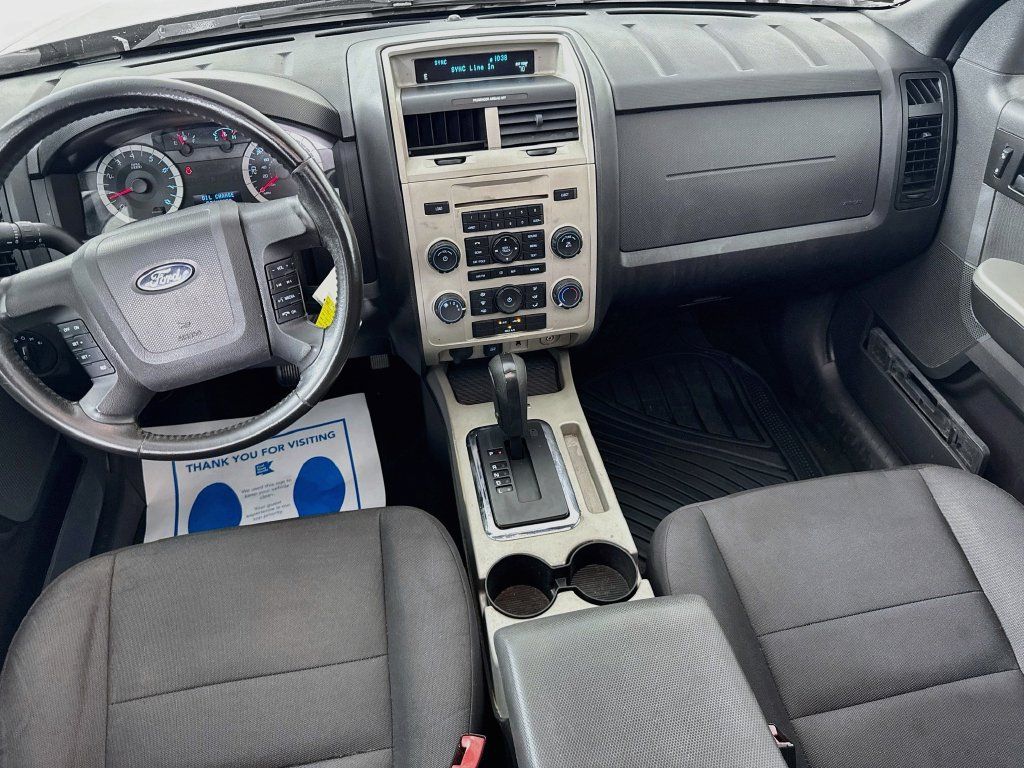 Used 2011 Ford Escape XLT w/ 201A Rapid Spec Order Code FWD image 24