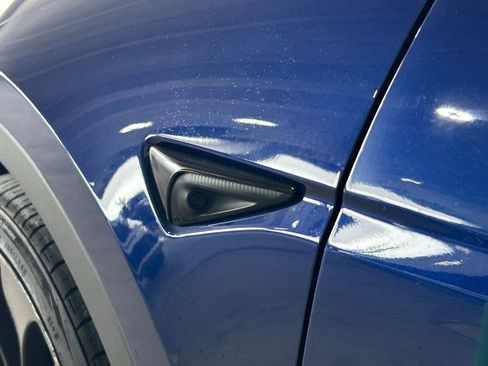 Used 2021 Tesla Model Y Performance image 16