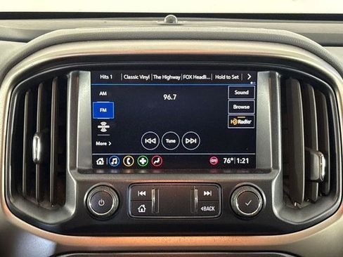 Used 2019 Chevrolet Colorado Z71 AWD/4WD image 24