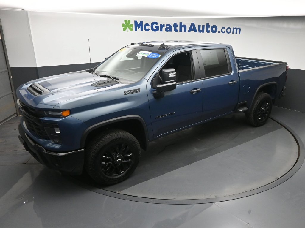 Used 2025 Chevrolet Silverado 2500 Custom AWD/4WD image 22