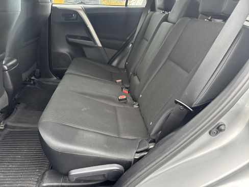 Used 2017 Toyota RAV4 LE image 13