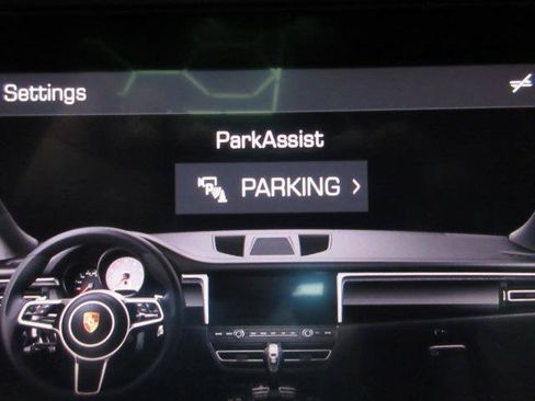 Used 2019 Porsche Macan AWD/4WD image 35