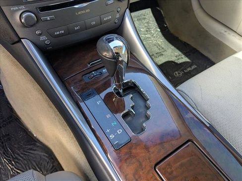 Used 2012 Lexus IS 350C image 12