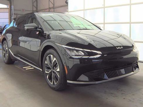 Used 2024 Kia EV6 Wind w/ Wind Technology Package AWD/4WD image 2
