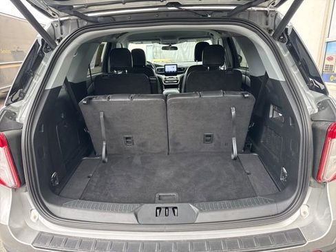 Used 2023 Ford Explorer XLT w/ Equipment Group 202A AWD/4WD image 26
