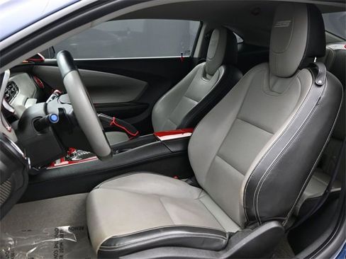 Used 2015 Chevrolet Camaro SS w/ RS Package image 10