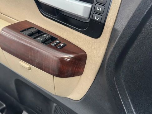 Used 2012 Toyota Sequoia Platinum image 23