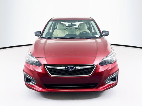 Used 2017 Subaru Impreza 2.0i image 2