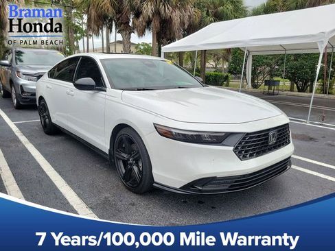 Used 2023 Honda Accord Sport image 1