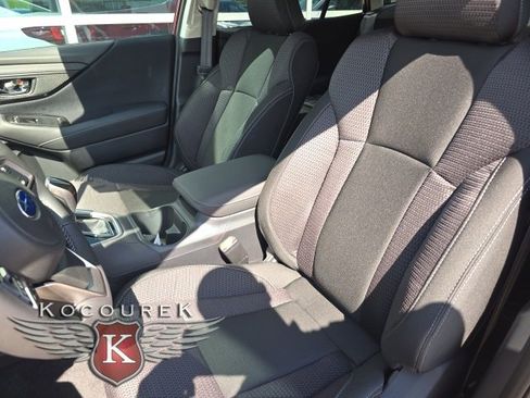 Used 2025 Subaru Outback Premium image 13