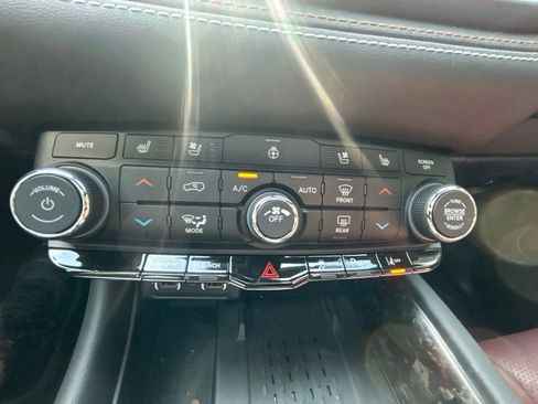 Used 2025 Dodge Durango SRT Hellcat AWD/4WD image 25