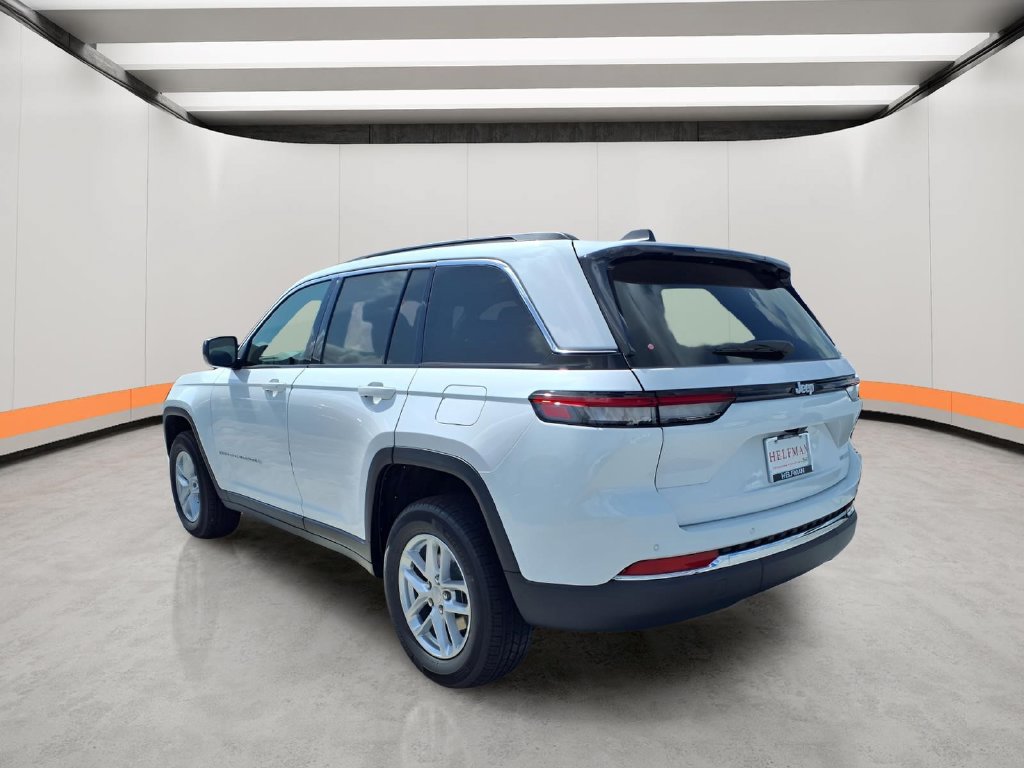 New 2026 Jeep Grand Cherokee Laredo X RWD image 2