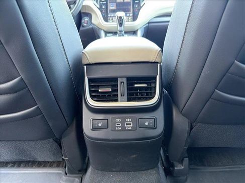 Used 2024 Subaru Outback Limited AWD/4WD image 23
