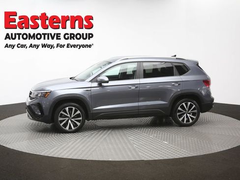 Used 2022 Volkswagen Taos SE FWD image 56