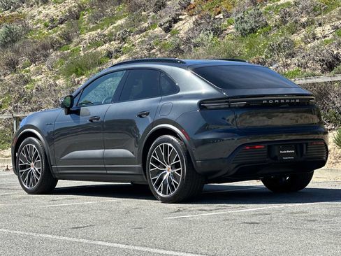 New 2026 Porsche Macan Electric image 3