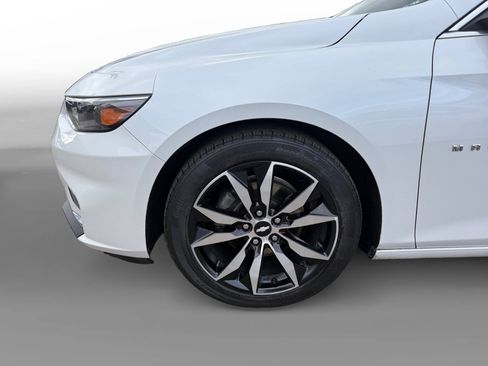 Used 2017 Chevrolet Malibu LT w/ Leather Package image 9