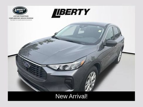 Used 2023 Ford Escape Active AWD/4WD image 1