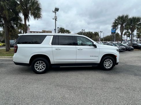 Used 2024 Chevrolet Suburban LT image 8