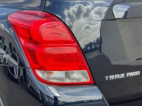 Certified 2022 Chevrolet Trax LT w/ Driver Confidence Package AWD/4WD image 37