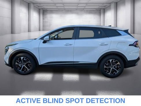 Used 2024 Kia Sportage EX image 9