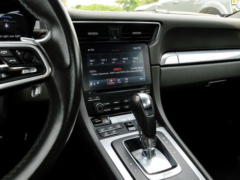Used 2019 Porsche 911 Carrera RWD image 23