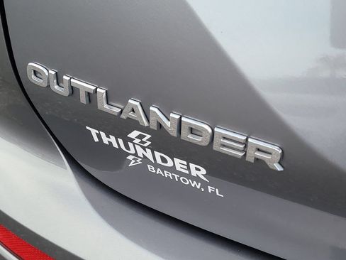 Used 2024 Mitsubishi Outlander SE FWD image 8