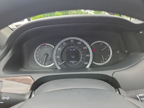 Used 2017 Honda Accord Touring image 25