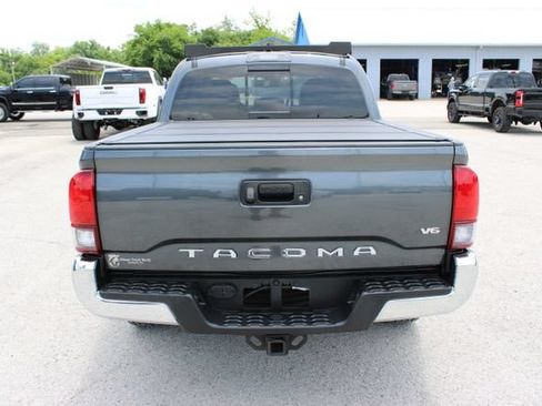 Used 2023 Toyota Tacoma SR5 RWD image 9