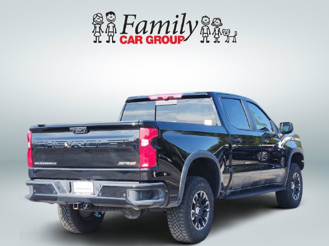Used 2025 Chevrolet Silverado 1500 ZR2 w/ Technology Package AWD/4WD image 4