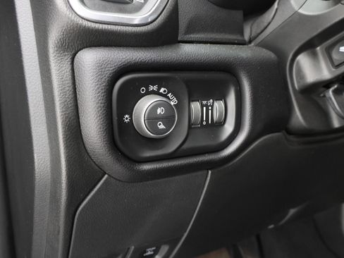 Used 2022 RAM 2500 Laramie AWD/4WD image 43