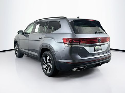 Used 2025 Volkswagen Atlas SE FWD image 5
