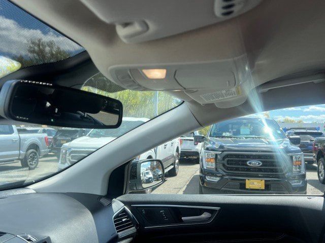 Used 2022 Ford Edge Titanium AWD/4WD image 22