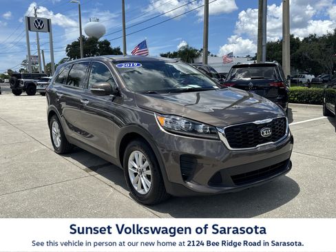 Used 2019 Kia Sorento FWD image 1